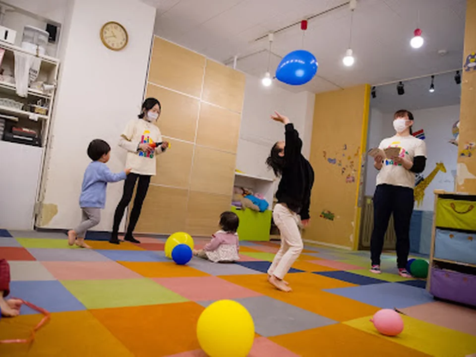 キッズ花花 東京銀座の24時間託児所