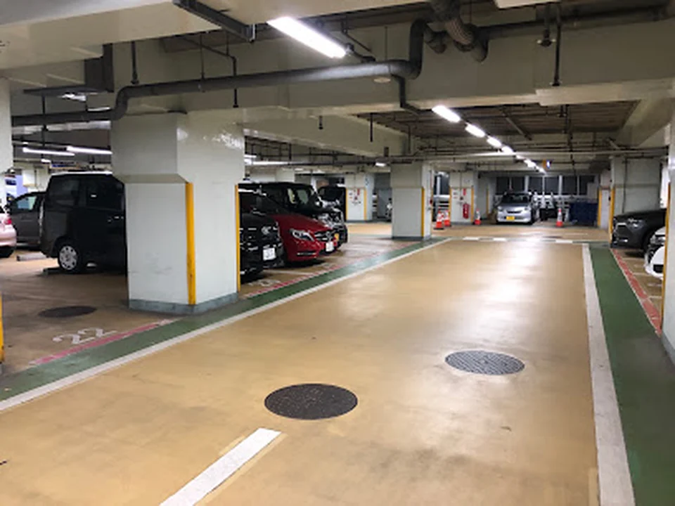 シンボルプロムナード公園駐車場Ａ棟