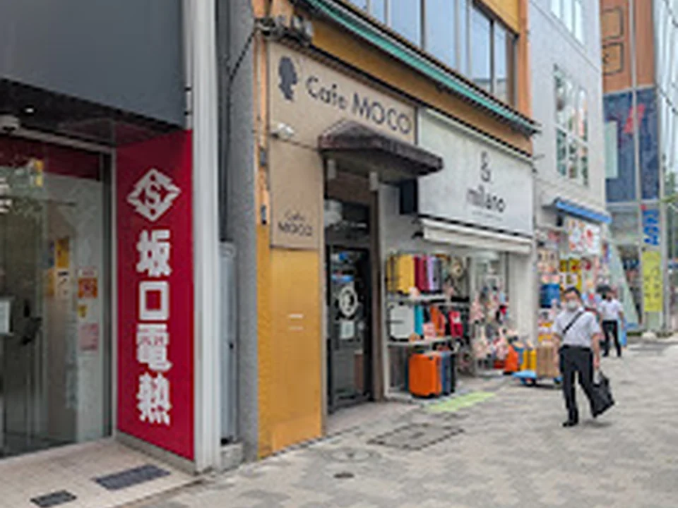 ビックカメラ AKIBA