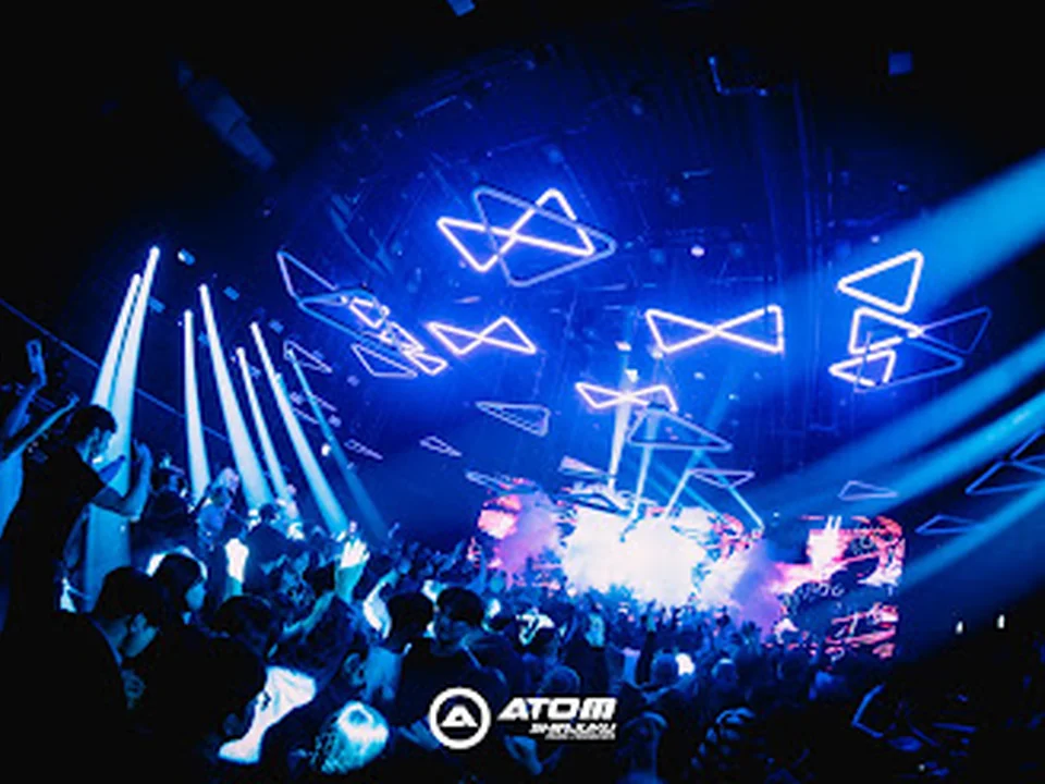ATOM TOKYO – SHINJUKU