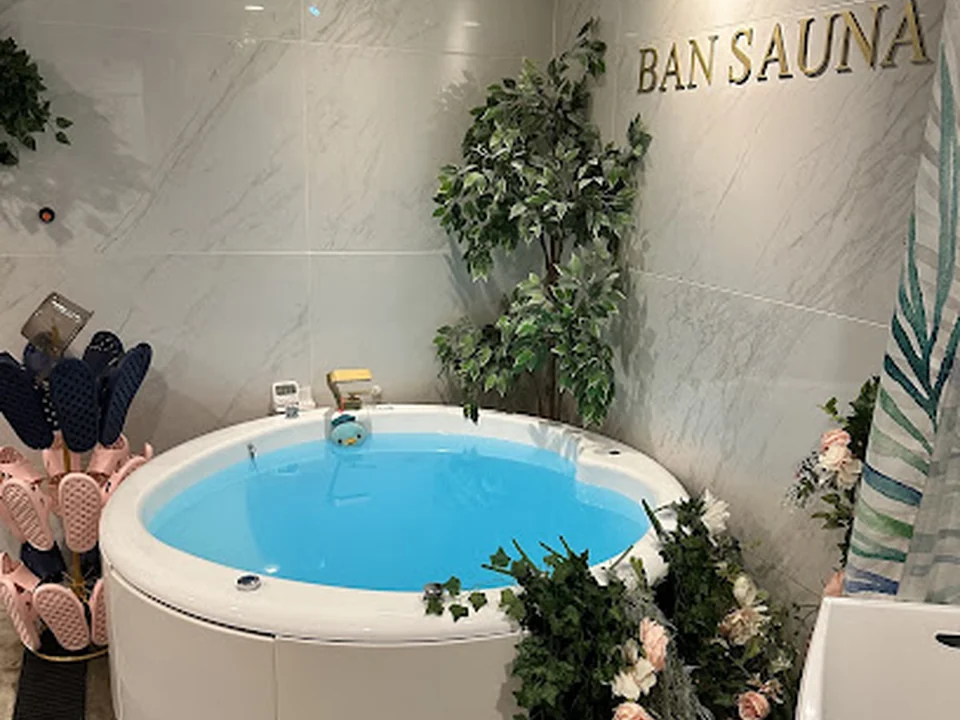 BAN SAUNA GINZA EAST