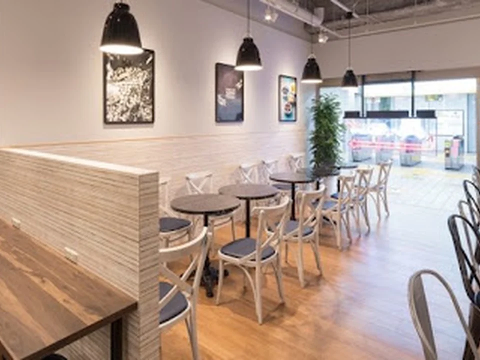 bb.qオリーブチキンカフェ 大鳥居店