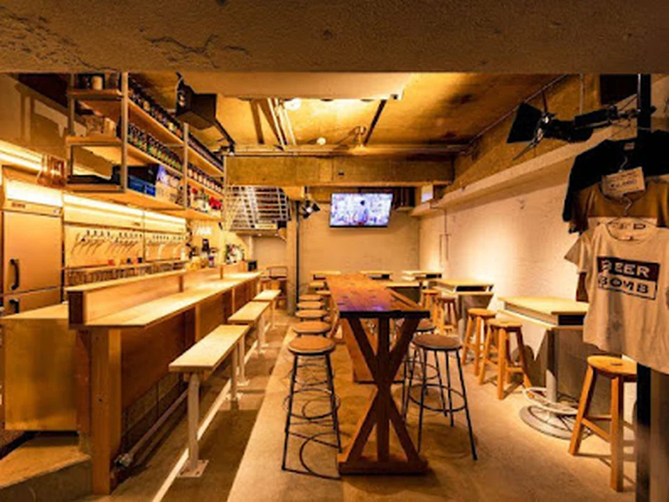 新宿クラフトビール BEER BOMB