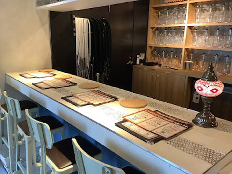 シーシャ×カフェ×バー C.STAND シースタンド 新宿三丁目店