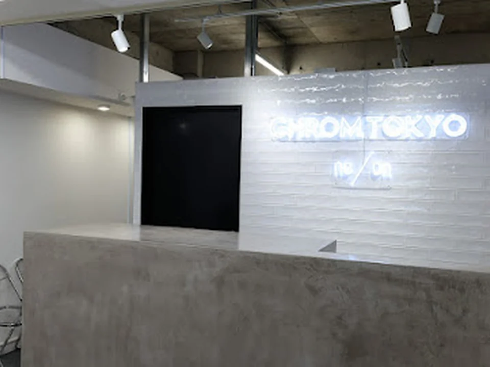 メンズサロンCHROM TOKYO the Barber ne/on新宿２