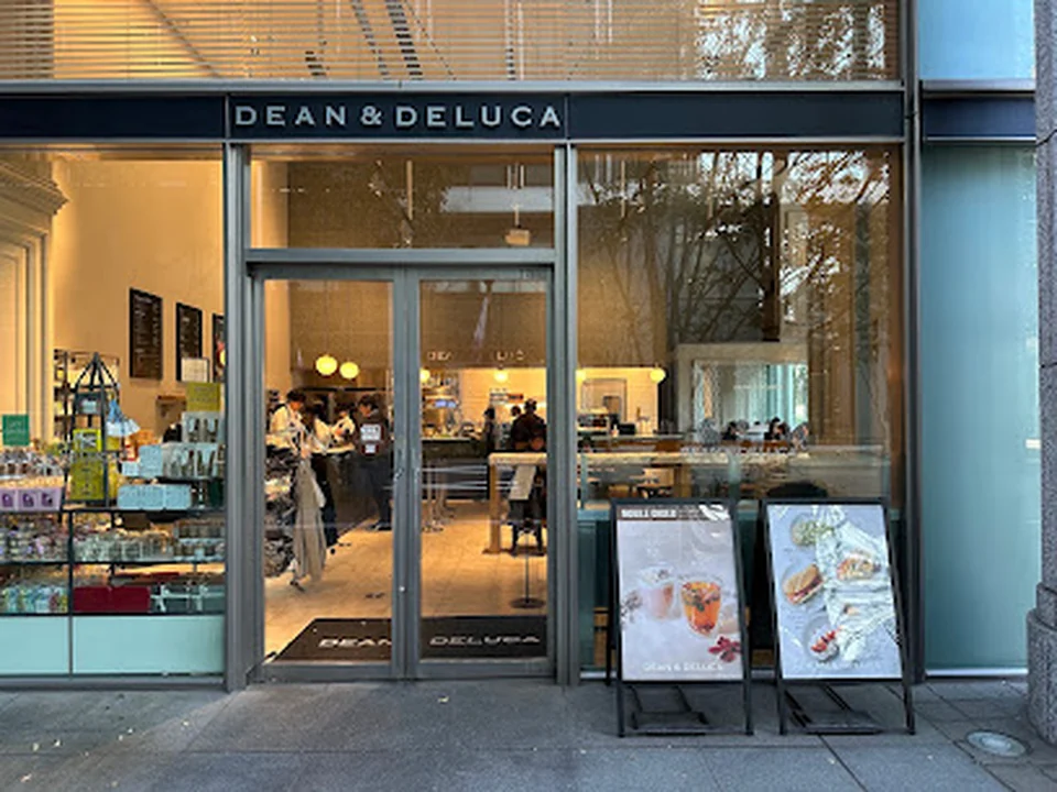 DEAN & DELUCA カフェ丸の内