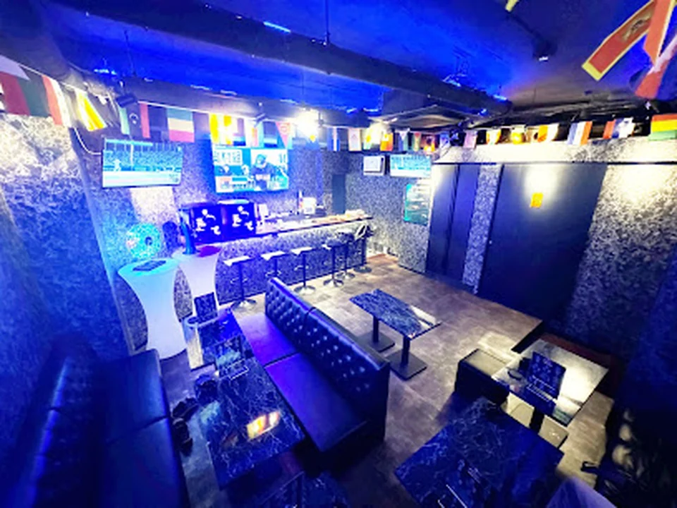 Dining＆SportsBar TAKOPIPPI