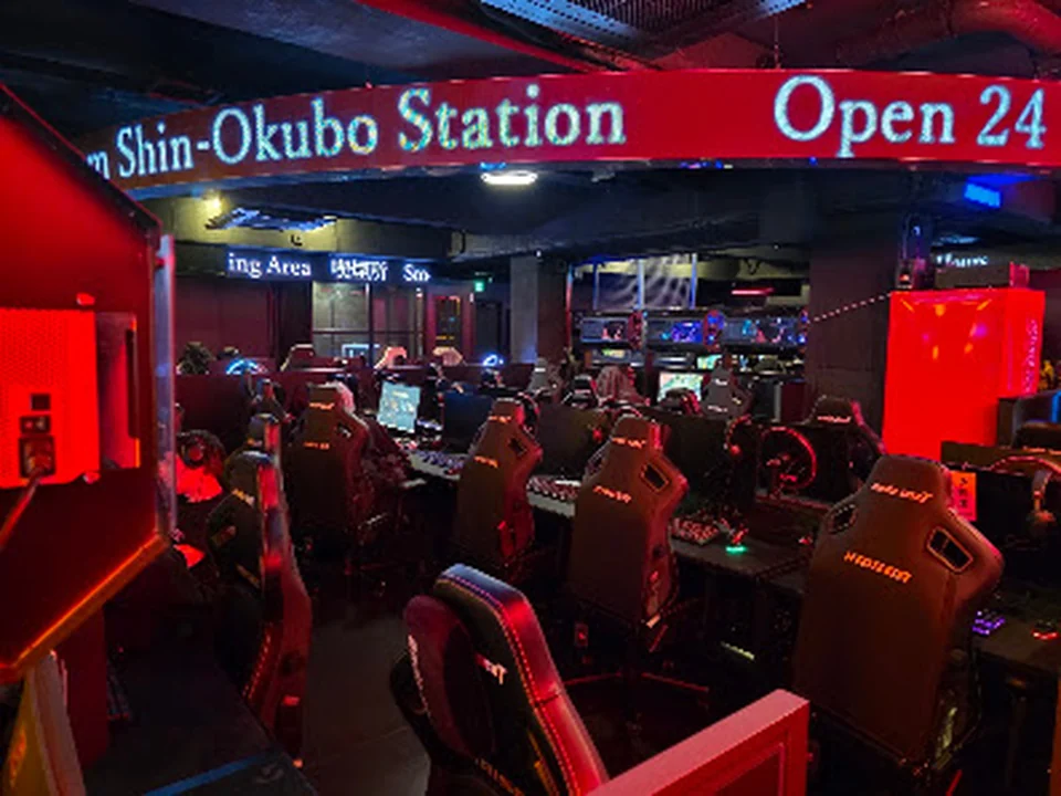 ESPORTS CAFE eスポーツカフェ