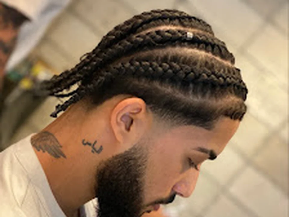 FRANK’S BARBER and BEER CLUB