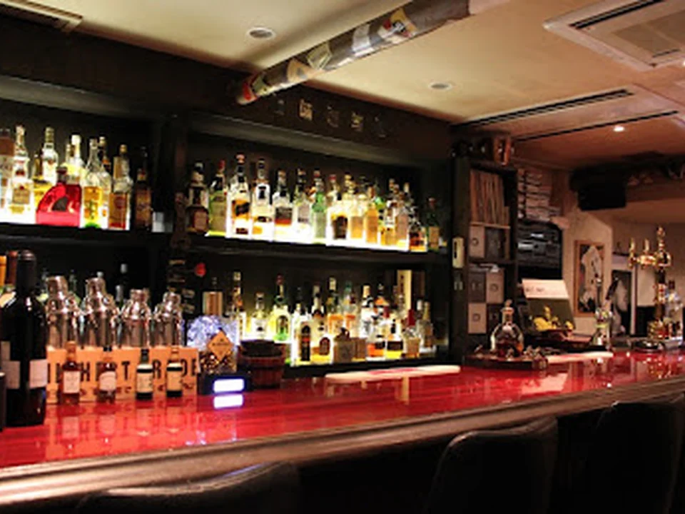 G's bar