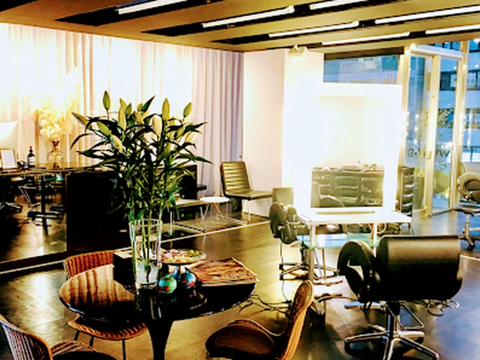 GOLD SALON TOKYO Hairdressers & Colorists