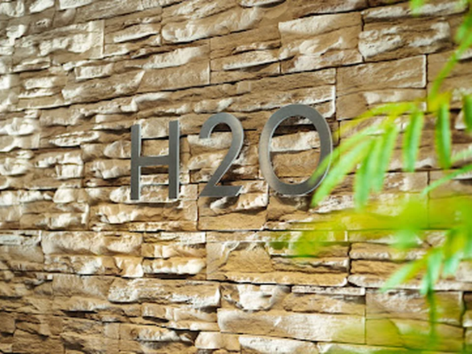 ㈱H2O