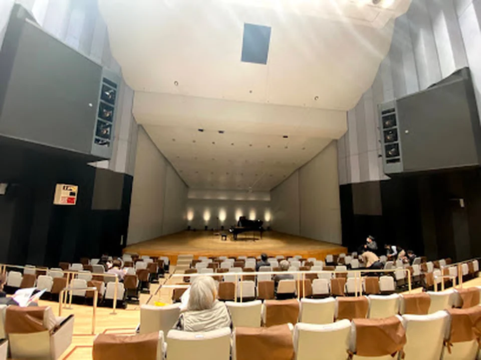 IMAホール