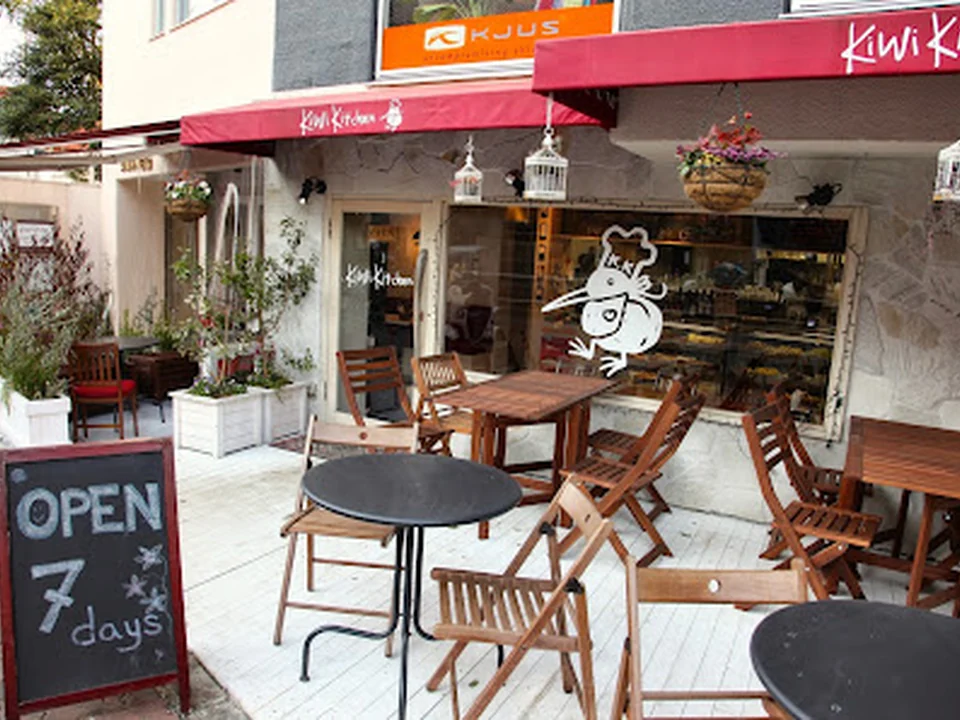 Kiwi Kitchen