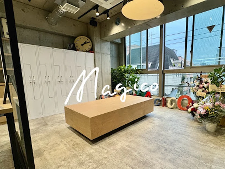 Magico下北沢本店【マジコシモキタザワ】美容室