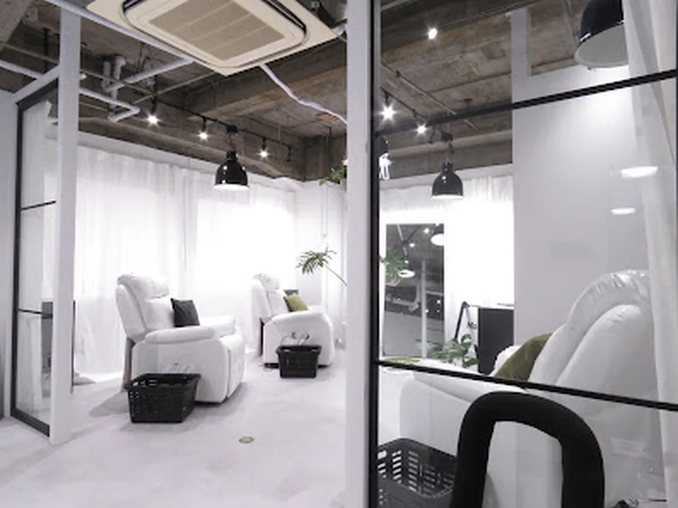 Mode!? 新宿東口店 メンズ眉毛サロン