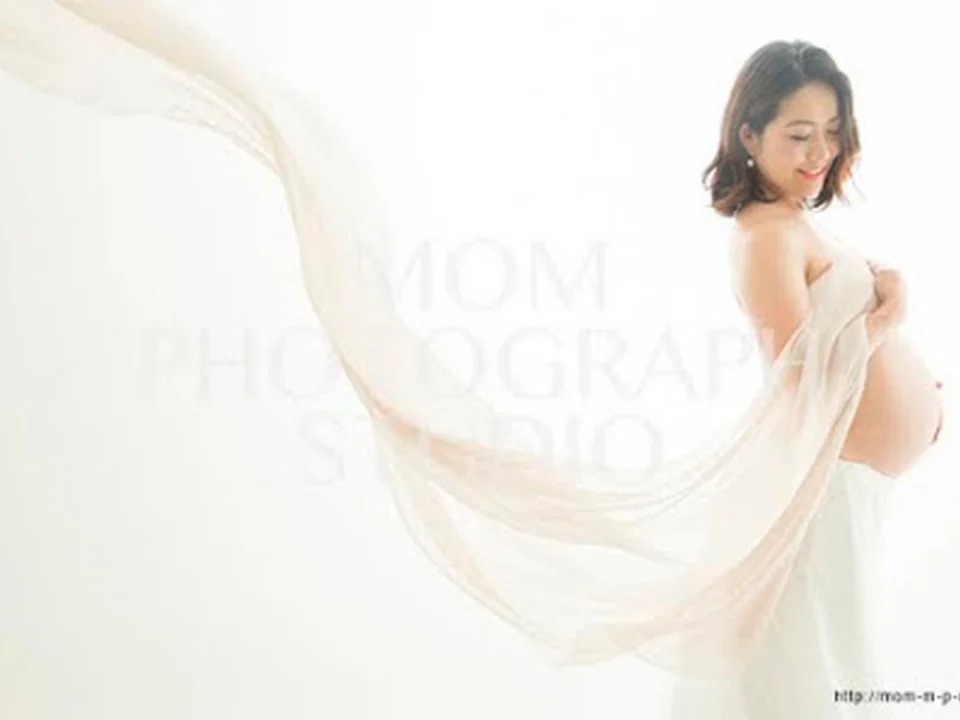 MOM PHOTOGRAPH STUDIO