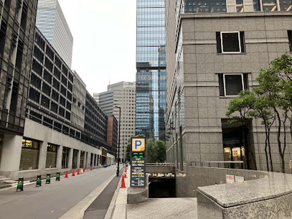 NTTル・パルク大手町ファーストスクエア地下駐車場