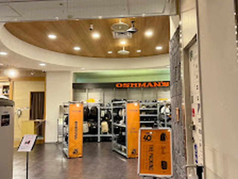 OSHMAN'S 新宿店