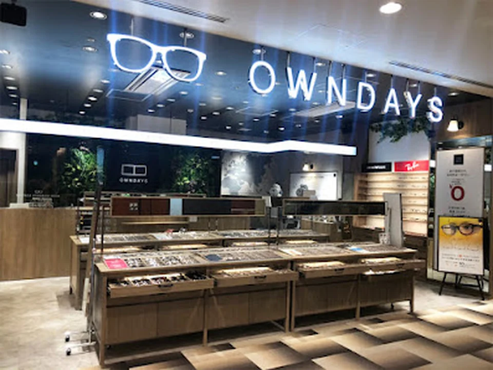 OWNDAYS マロニエゲート銀座1店