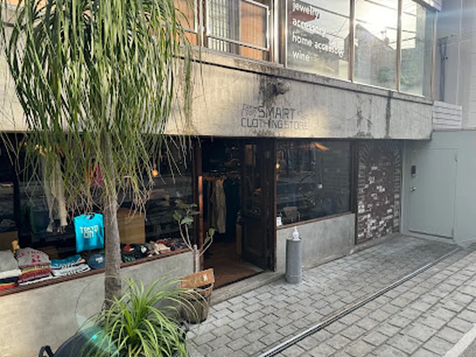 Smart clothing store