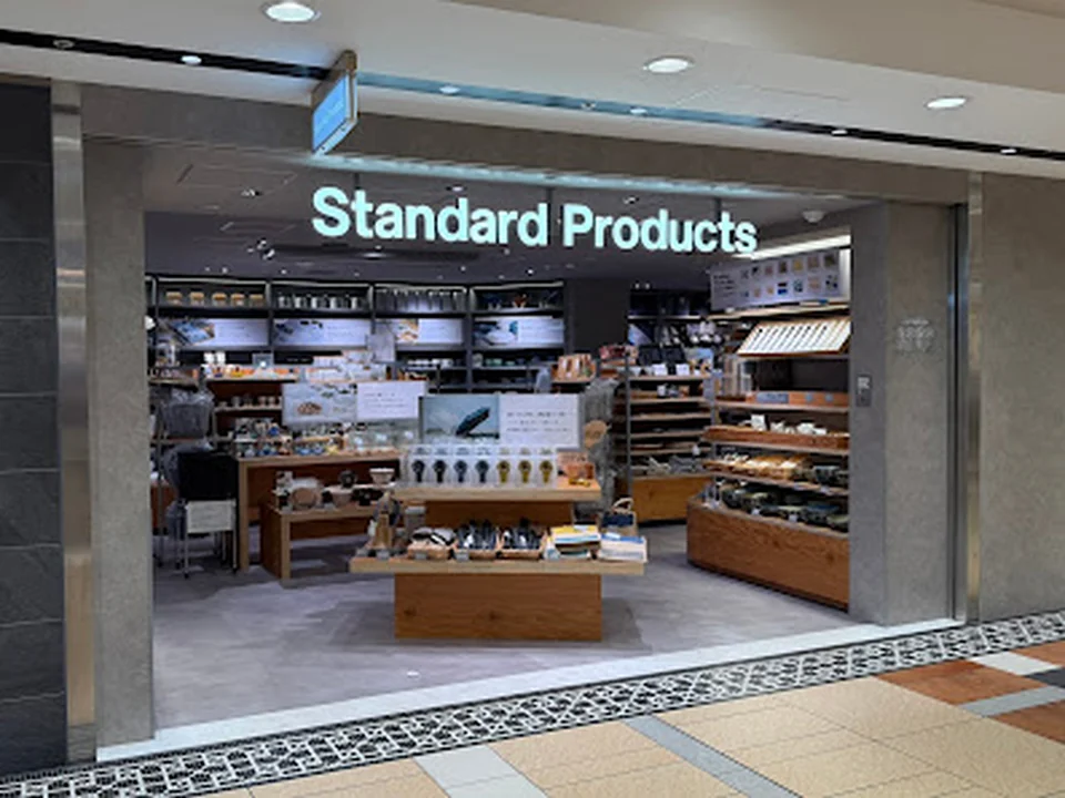 Standard Products ヤエチカ店