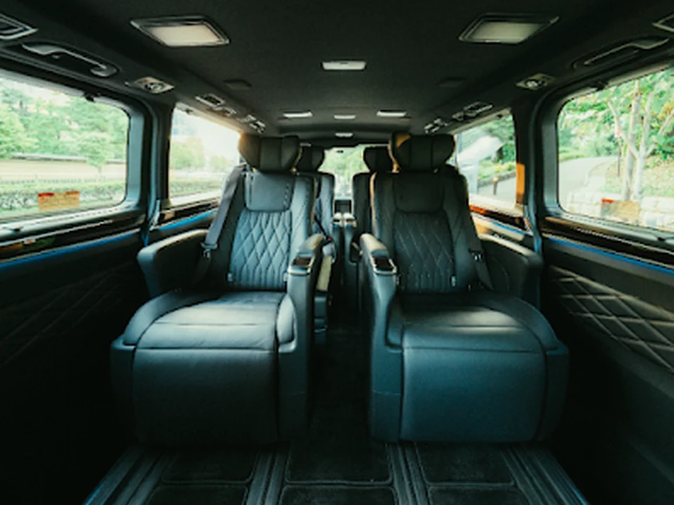 株式会社 THE LUXURY FLEET