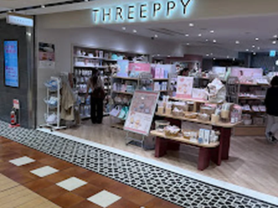 THREEPPY ヤエチカ店