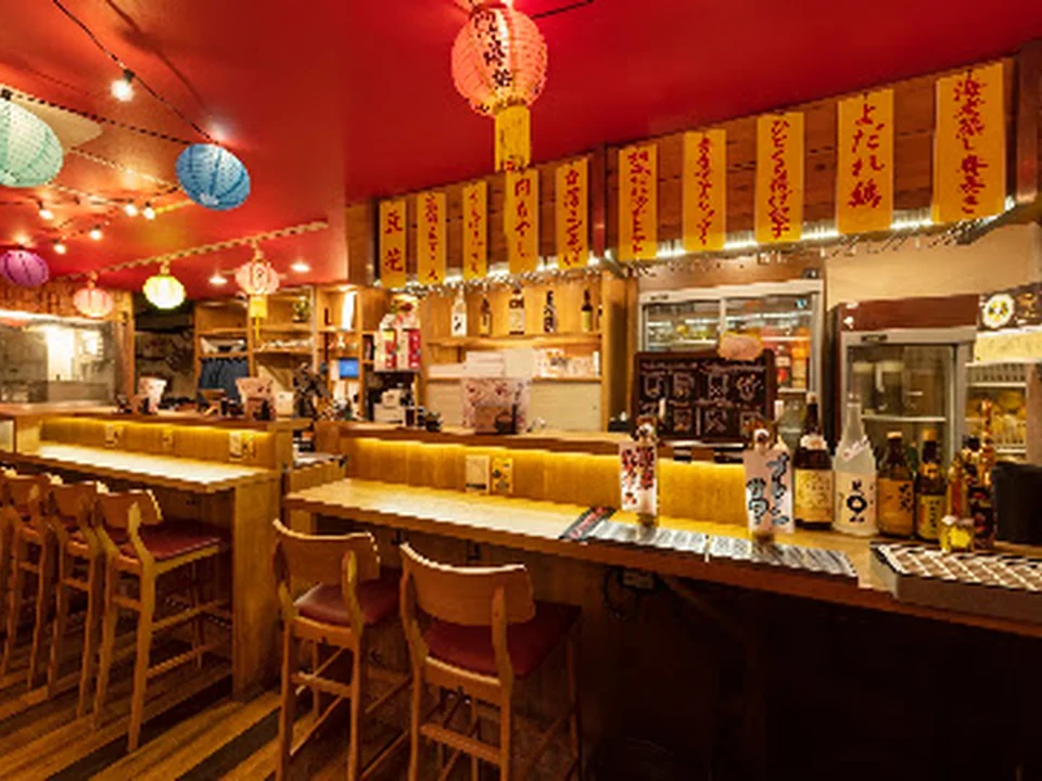 Foto de 肉汁水餃子 餃包 新宿店