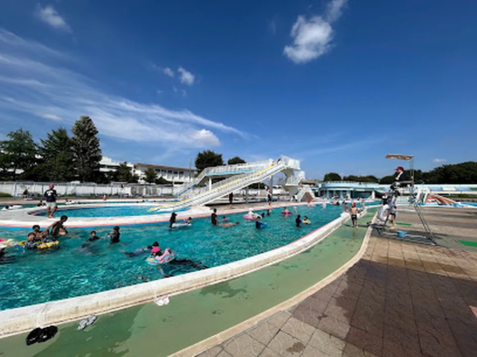 郷土の森公園 総合プール