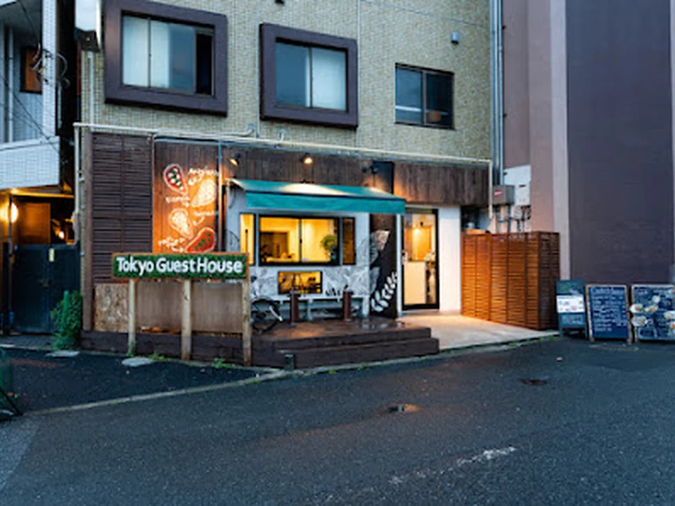 Tokyo Guesthouse Oji music lounge