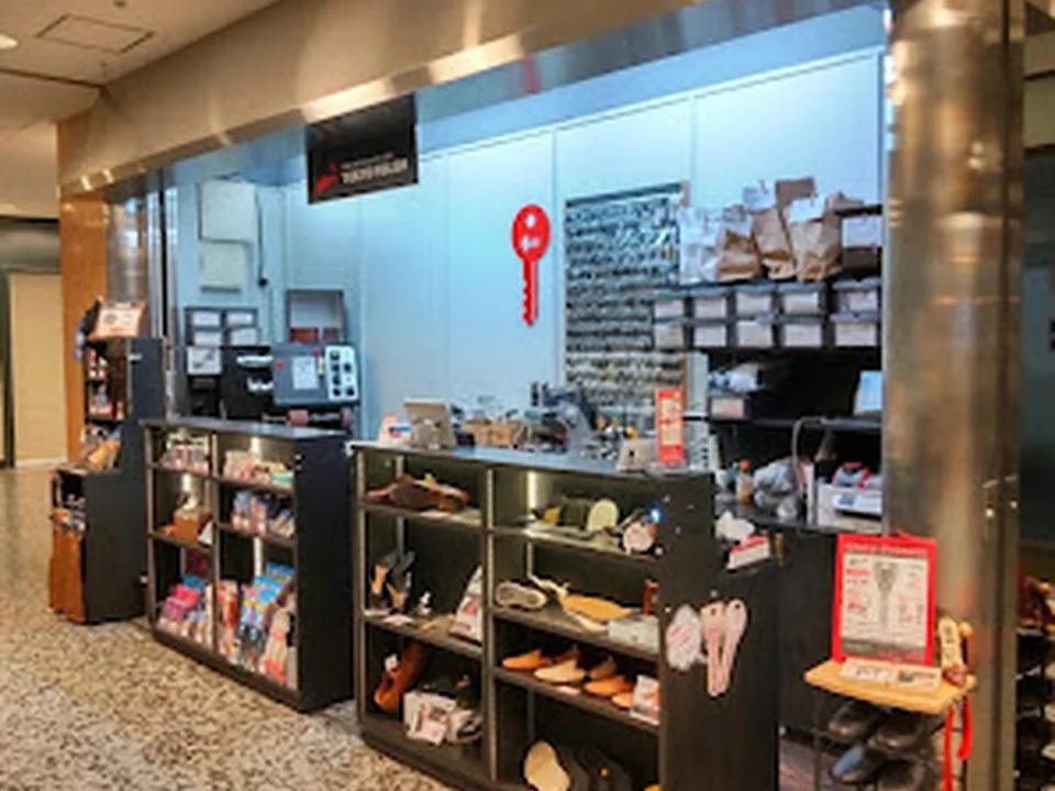 TOKYO POLISH 有楽町店