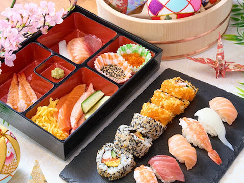 Tokyo Sushi Making Class Shibuya (Vegan/ Vegetarian/ Halal Sushi Available)