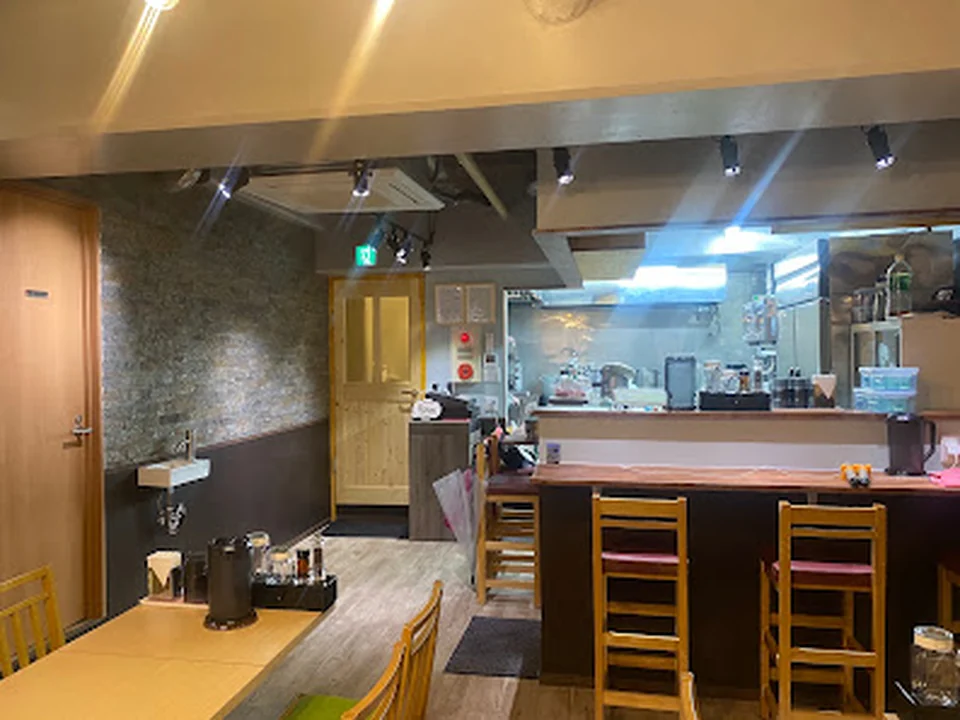 PHO QUYET, 東京