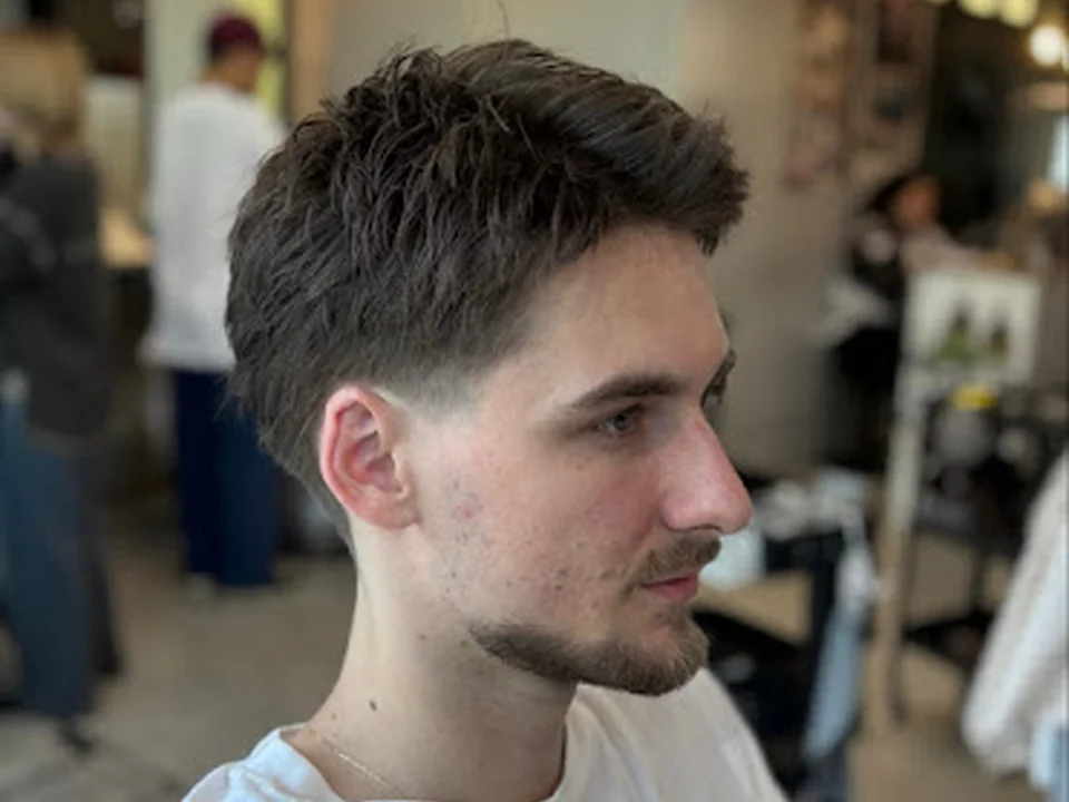 FRANK'S BARBER RESERVE 人形町店, 東京